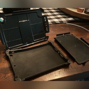 Ballistic black 3 part tablet protective case with stand